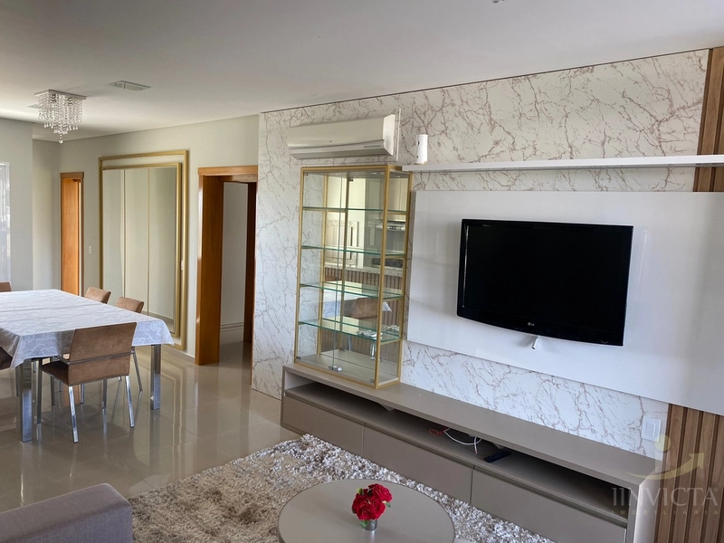 Casa em condomínio de 3 dormitórios: 2ª foto da galeria de imagens do imóvel