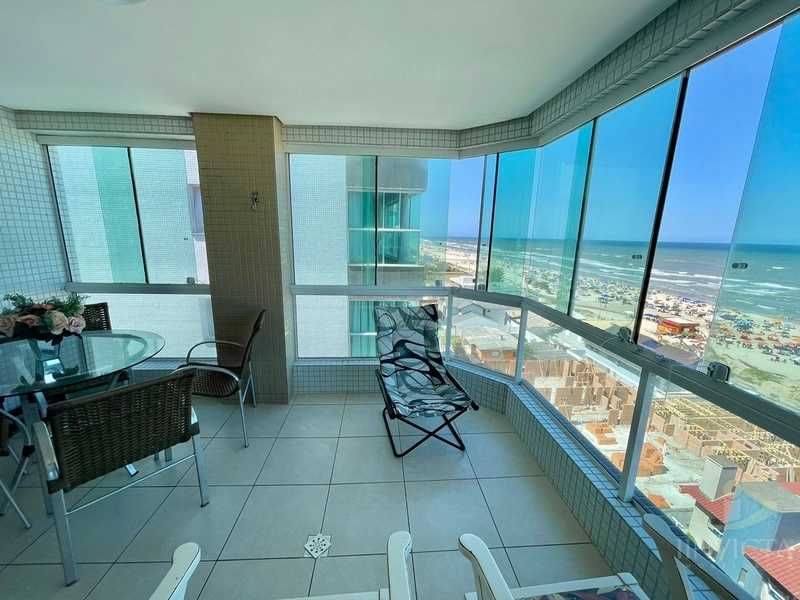 Apartamento 3 dormitórios com vista mar: 3ª foto da galeria de imagens do imóvel