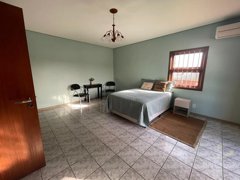 Casa Residencial ou comercial com 6 dormitórios - Zona Nova: 11ª foto da galeria de imagens do imóvel