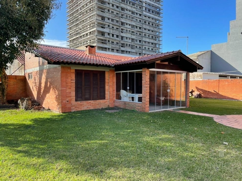 Casa Residencial ou comercial com 6 dormitórios - Zona Nova: 5ª foto da galeria de imagens do imóvel