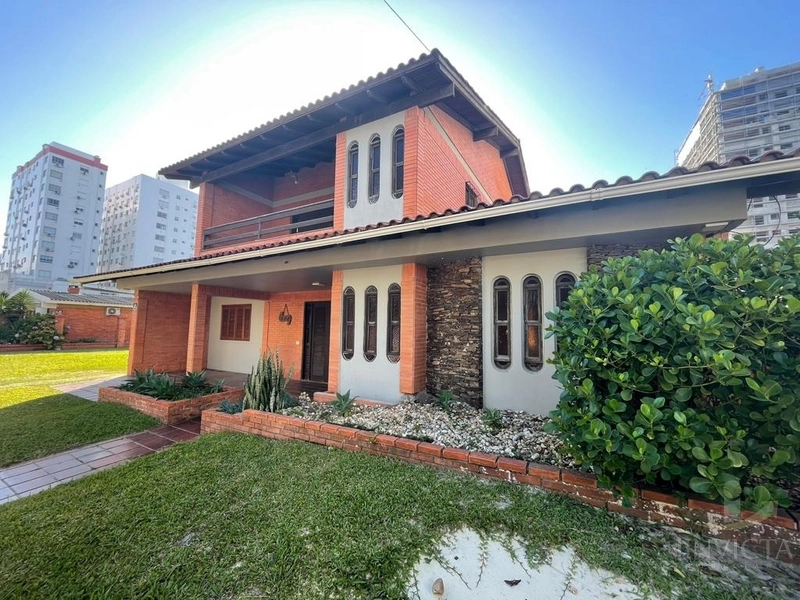 Casa Residencial ou comercial com 6 dormitórios - Zona Nova: 3ª foto da galeria de imagens do imóvel