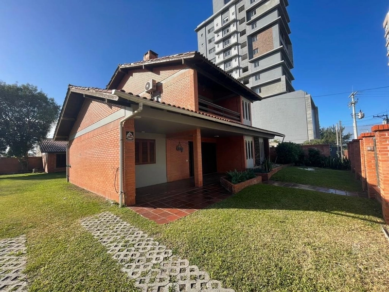 Casa Residencial ou comercial com 6 dormitórios - Zona Nova: 4ª foto da galeria de imagens do imóvel