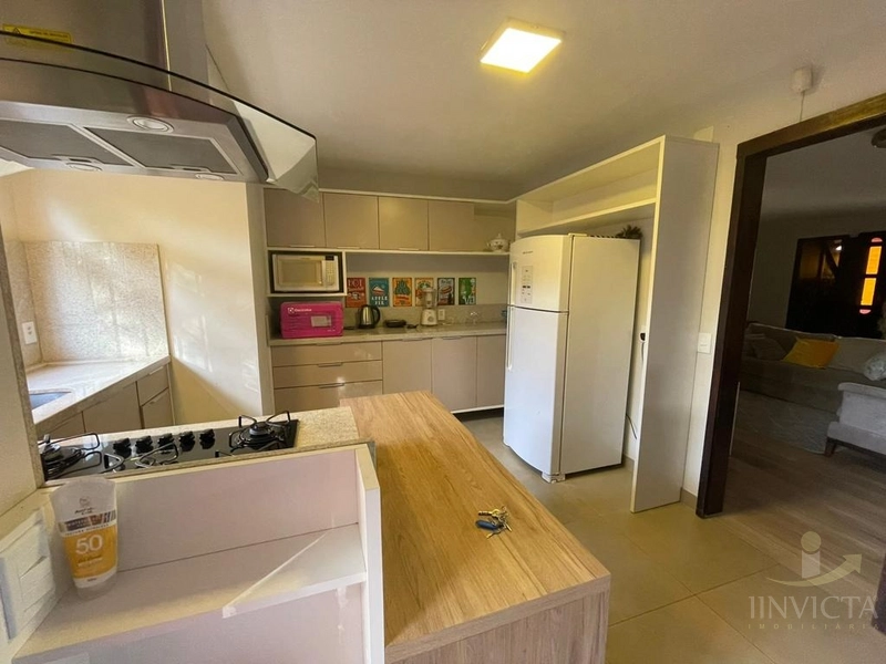 Casa Residencial ou comercial com 6 dormitórios - Zona Nova: 16ª foto da galeria de imagens do imóvel