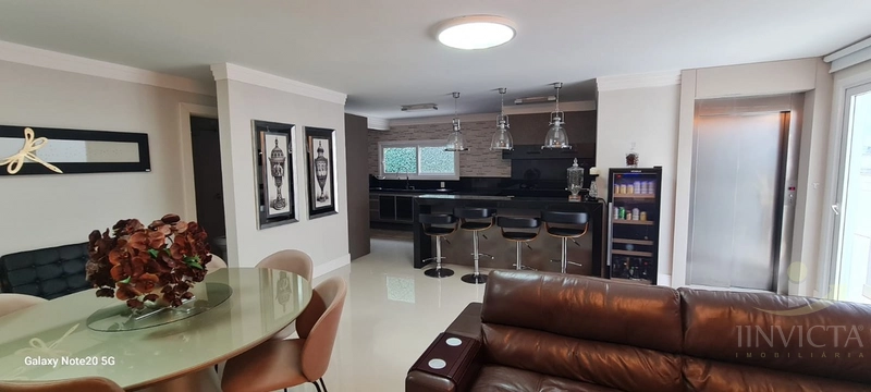 EXCELENTE SOBRADO A BEIRA LAGO MOBILIADA E DECORADA FEITA PRA FAMILIA: 13ª foto da galeria de imagens do imóvel