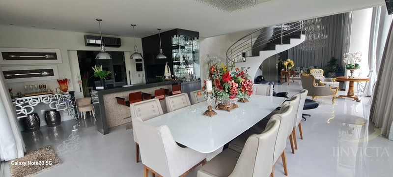 EXCELENTE SOBRADO A BEIRA LAGO MOBILIADA E DECORADA FEITA PRA FAMILIA: 29ª foto da galeria de imagens do imóvel