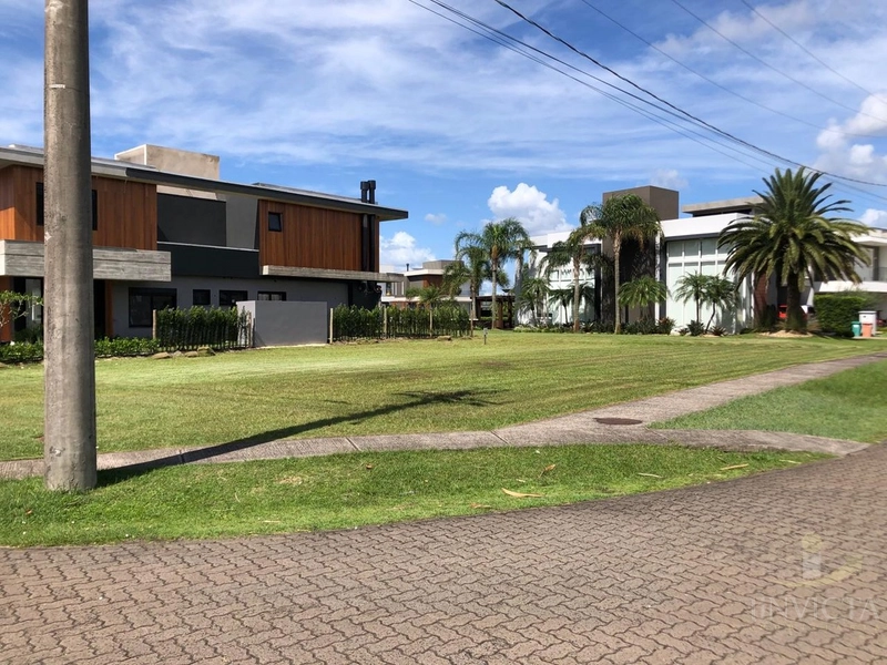 EXCELENTE SOBRADO A BEIRA LAGO MOBILIADA E DECORADA FEITA PRA FAMILIA: 14ª foto da galeria de imagens do imóvel