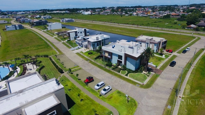 EXCELENTE SOBRADO A BEIRA LAGO MOBILIADA E DECORADA FEITA PRA FAMILIA: 7ª foto da galeria de imagens do imóvel