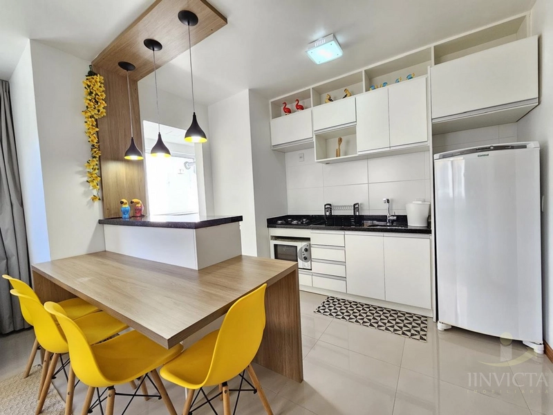 Apartamento 2 dormitórios, 1 suíte, mobiliado, no centro de Capão: 2ª foto da galeria de imagens do imóvel