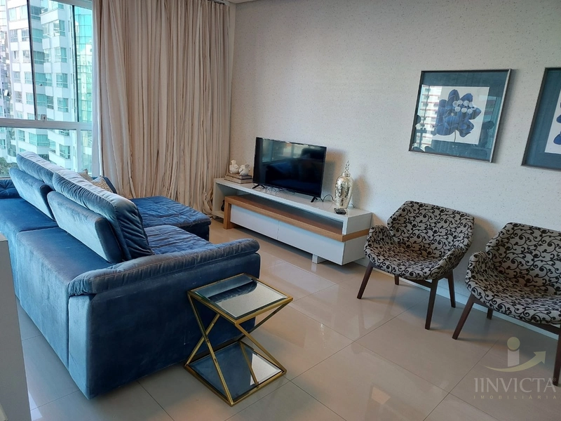 Apartamento 03 dormitórios em frente a praça- Zona Nova: 3ª foto da galeria de imagens do imóvel