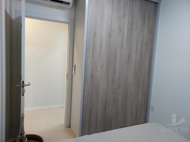 Apartamento 03 dormitórios em frente a praça- Zona Nova: 12ª foto da galeria de imagens do imóvel