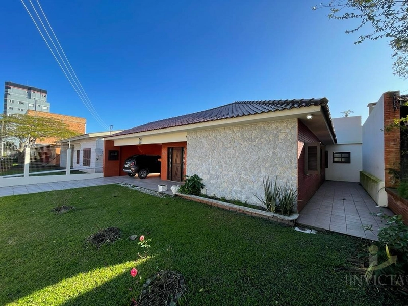 EXCELENTE CASA EM BAIRRO RESIDENCIAL: 3ª foto da galeria de imagens do imóvel