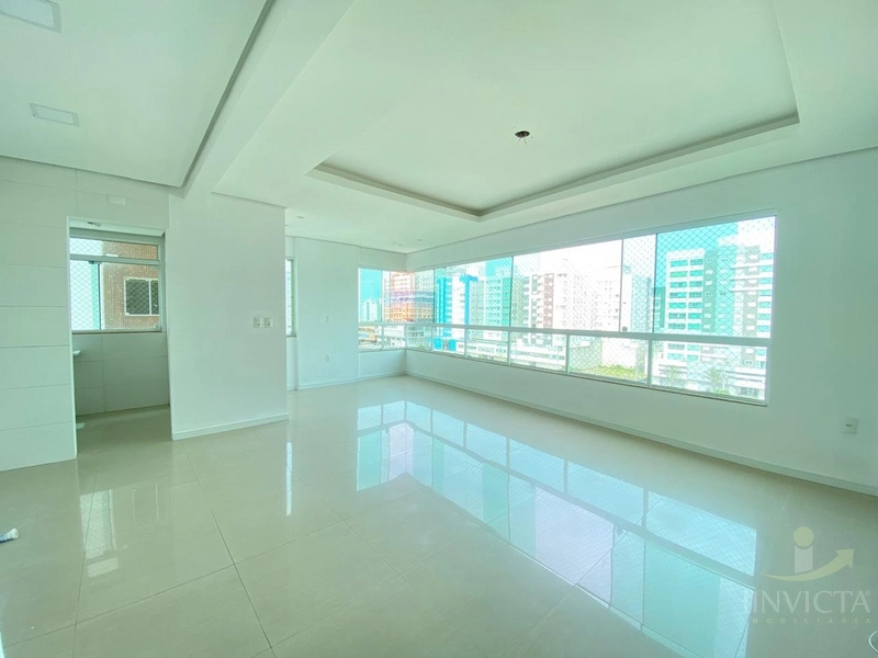 Apartamento 3 dormitórios disponível para locação anual.: 1ª foto da galeria de imagens do imóvel