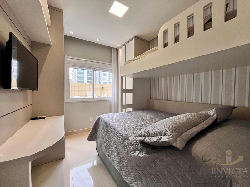 Apartamento, 2 dormitórios de frente para a Praça com terraço.: 32ª foto da galeria de imagens do imóvel