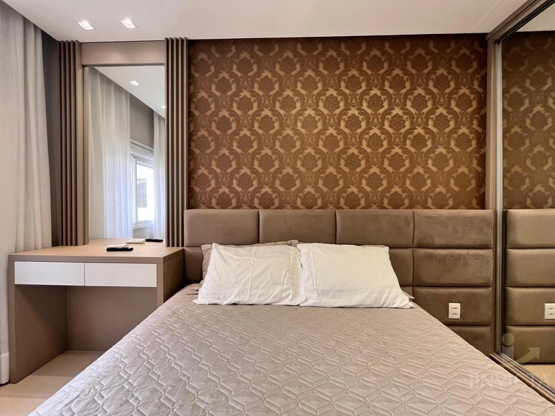 Apartamento, 2 dormitórios de frente para a Praça com terraço.: 35ª foto da galeria de imagens do imóvel