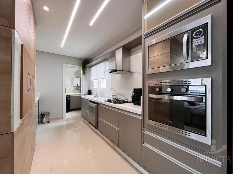 Apartamento, 2 dormitórios de frente para a Praça com terraço.: 24ª foto da galeria de imagens do imóvel