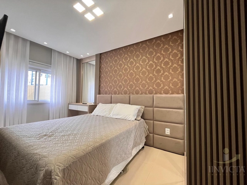 Apartamento, 2 dormitórios de frente para a Praça com terraço.: 33ª foto da galeria de imagens do imóvel