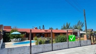 OPORTUNIDADE! 3 quadras do mar! Casa com Piscina, 2lotes,com 720mts²!: 1ª foto da galeria de imagens do imóvel