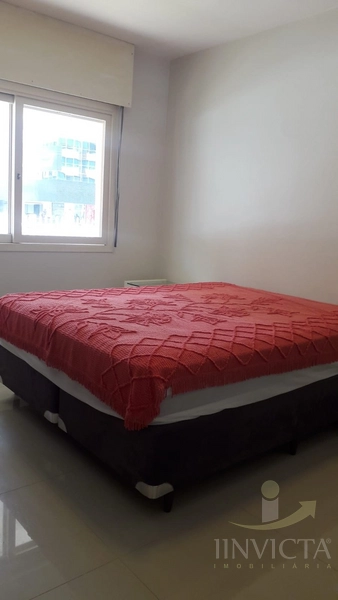 Belo apartamento térreo,3 dormitórios, uma quadra do mar e Praça: 4ª foto da galeria de imagens do imóvel