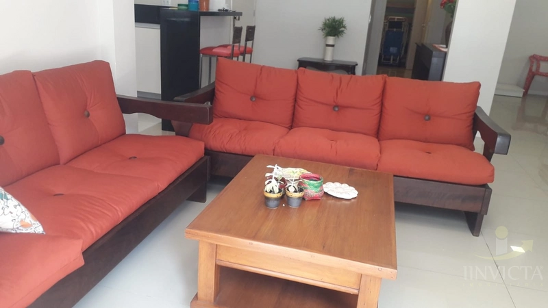 Belo apartamento térreo,3 dormitórios, uma quadra do mar e Praça: 23ª foto da galeria de imagens do imóvel