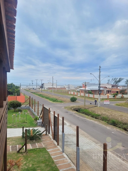 SOBRADO EM CAPÃO DA CANOA, VISTA MAR, QUADRA DE BEACH TENNIS: 1ª foto da galeria de imagens do imóvel