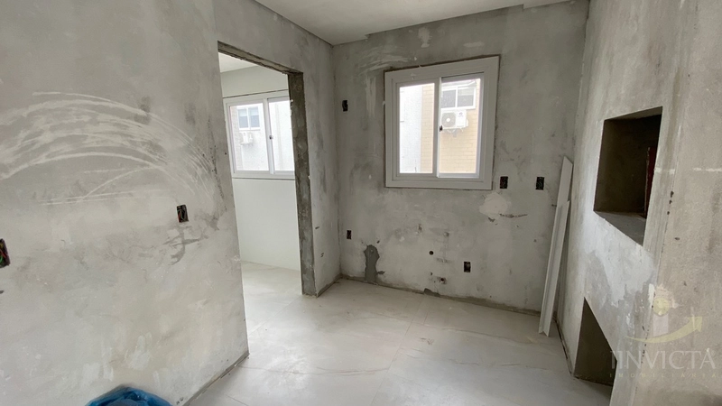 AMPLO 3 DORMITÓRIOS AO LADO DE UMA BELA PRAÇA, A POUCOS METROS DO MAR!: 2ª foto da galeria de imagens do imóvel