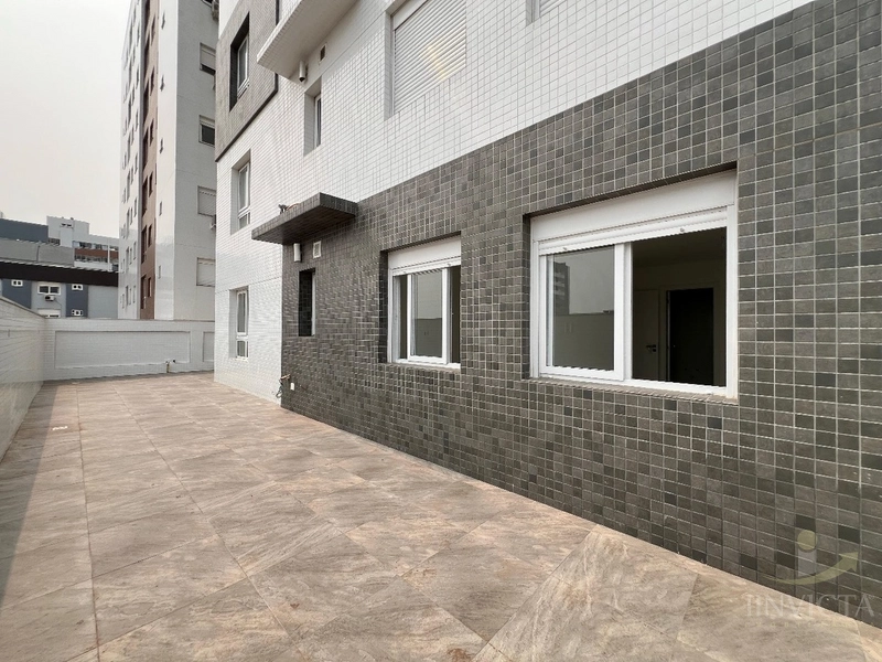 NAVEGANTES! com terraço enorme, infra completa no rooftop!: 3ª foto da galeria de imagens do imóvel