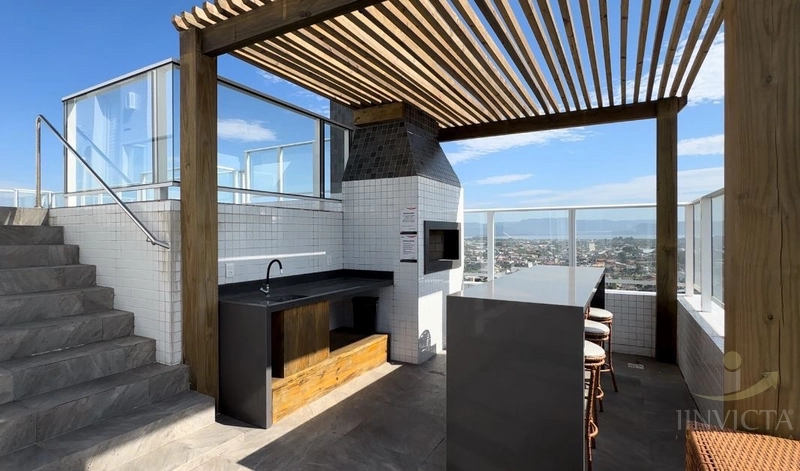 NAVEGANTES! com terraço enorme, infra completa no rooftop!: 2ª foto da galeria de imagens do imóvel
