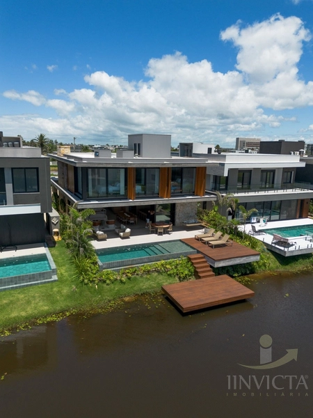 Mansão Beira Lago, no Condomínio Sense - Xangri - lá.: 8ª foto da galeria de imagens do imóvel