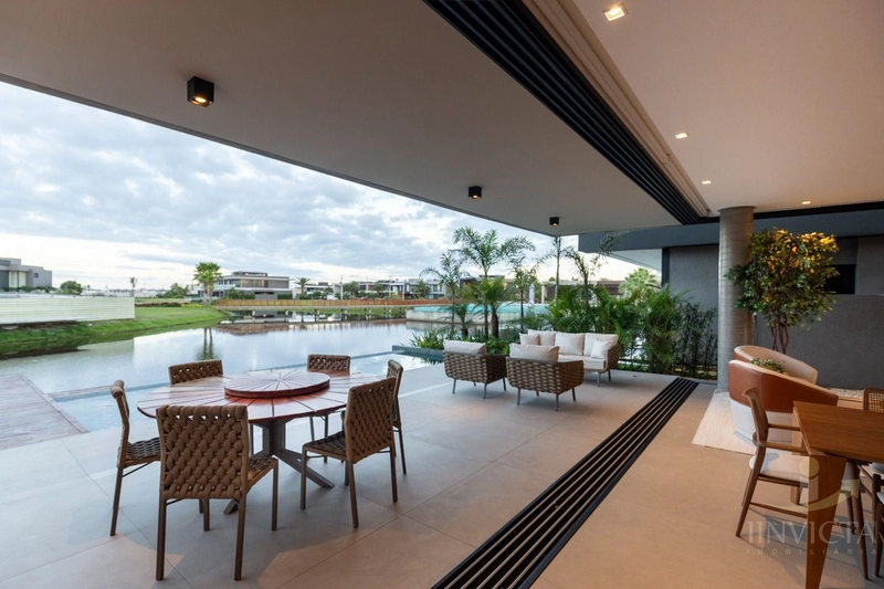 Mansão Beira Lago, no Condomínio Sense - Xangri - lá.: 56ª foto da galeria de imagens do imóvel