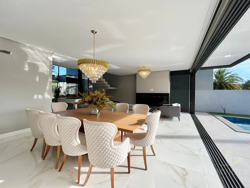 EXCELENTE SOBRADO EM CONDOMÍNIO, ESPERANDO POR VOCÊ/FAMILIA!!!