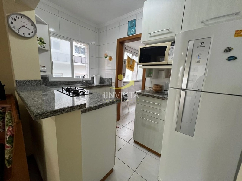 1 QUADRA DO MAR! APARTAMENTO DE FRENTE! COM SACADA, MOBILIADO!: 7ª foto da galeria de imagens do imóvel
