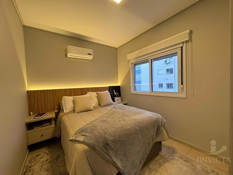APARTAMENTO 1 DORM TOTALMENTE MOBILIADO E DECORADO A 200 M DO MAR: 4ª foto da galeria de imagens do imóvel