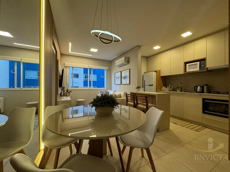 APARTAMENTO 1 DORM TOTALMENTE MOBILIADO E DECORADO A 200 M DO MAR: 13ª foto da galeria de imagens do imóvel