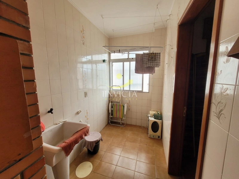 Duplex com Terraço e Garagem Perto do Mar: 14ª foto da galeria de imagens do imóvel