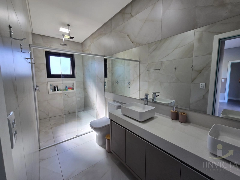 Casa em Condomínio 4 suítes decorada: 29ª foto da galeria de imagens do imóvel