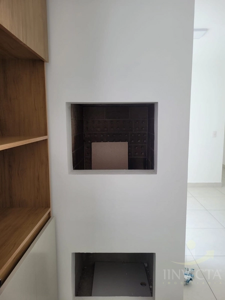 APARTAMENTO COM EXCELENTE LOCALIZAÇÃO: 3ª foto da galeria de imagens do imóvel