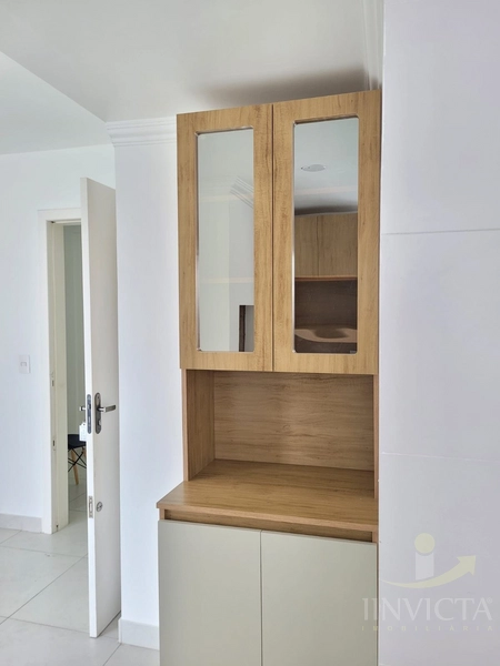 APARTAMENTO COM EXCELENTE LOCALIZAÇÃO: 2ª foto da galeria de imagens do imóvel