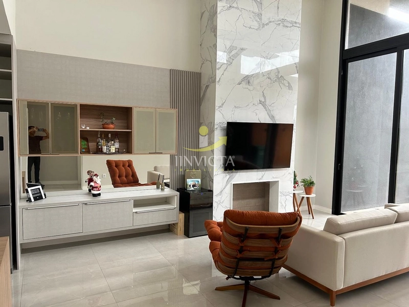 Residência Premium: 4 Suítes em Condomínio Fechado.