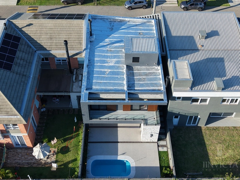 Casa de Condomínio com 227m², 4 Suítes no Condomínio Sunset: 3ª foto da galeria de imagens do imóvel