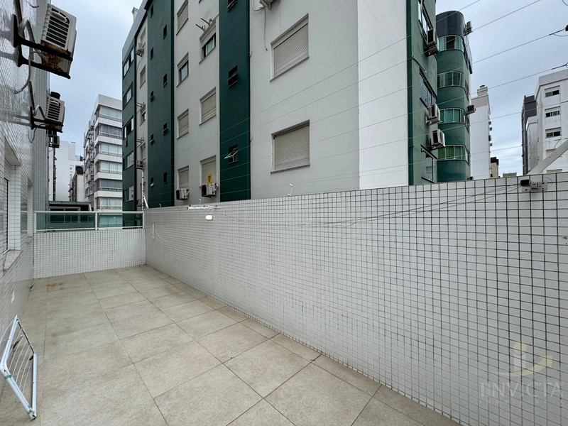 EXCELENTE 2 DORMITÓRIOSCOM TERRAÇO A 2 QUADRAS DO MAR!!!!: 4ª foto da galeria de imagens do imóvel