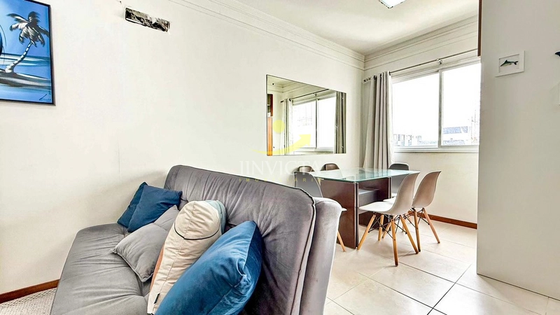 EXCELENTE 2 DORMITÓRIOS, MOBILIADO NA FRENTE DE UMA BELA PRAÇA!!!!