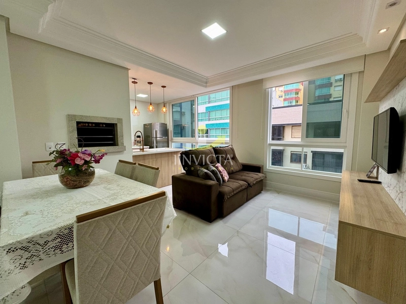 Apartamento Alto Padrão Mobiliado – 3 Dormitórios a 1 Quadra do Mar.: 1ª foto da galeria de imagens do imóvel