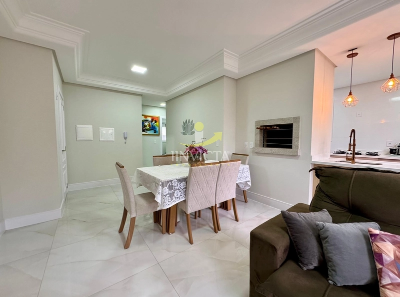 Apartamento Alto Padrão Mobiliado – 3 Dormitórios a 1 Quadra do Mar.: 3ª foto da galeria de imagens do imóvel