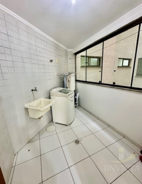 APARTAMENTO DE FRENTE, COM SACADA E CHURRASQ. MOBILIADO!: 7ª foto da galeria de imagens do imóvel