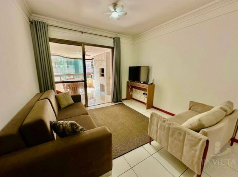 APARTAMENTO DE FRENTE, COM SACADA E CHURRASQ. MOBILIADO!: 5ª foto da galeria de imagens do imóvel