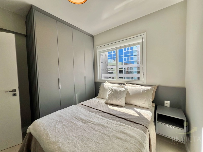 MOBILIADO E DECORADO FINAMENTE! PRÉDIO IMPONENTE COM INFRA!: 9ª foto da galeria de imagens do imóvel