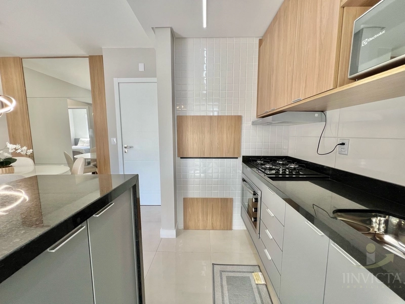 MOBILIADO E DECORADO FINAMENTE! PRÉDIO IMPONENTE COM INFRA!: 10ª foto da galeria de imagens do imóvel