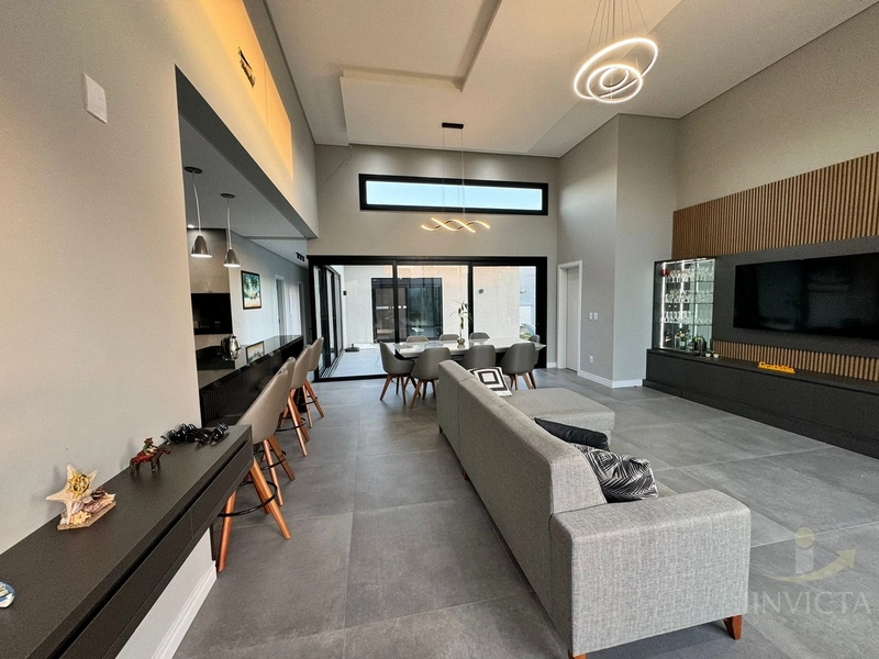 Casa com 3 suítes, mobiliada e decorada em Condomínio fechado: 7ª foto da galeria de imagens do imóvel