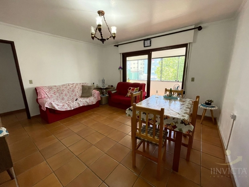 CENTRO, APARTAMENTO DE FRENTE, COM 2DORMITÓRIOS E SUÍTE!: 1ª foto da galeria de imagens do imóvel