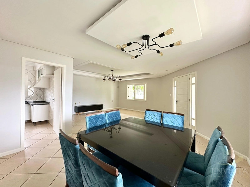 CASA DE ESQUINA À VENDA, COM LINDO ESPAÇO GOURMET: 1ª foto da galeria de imagens do imóvel